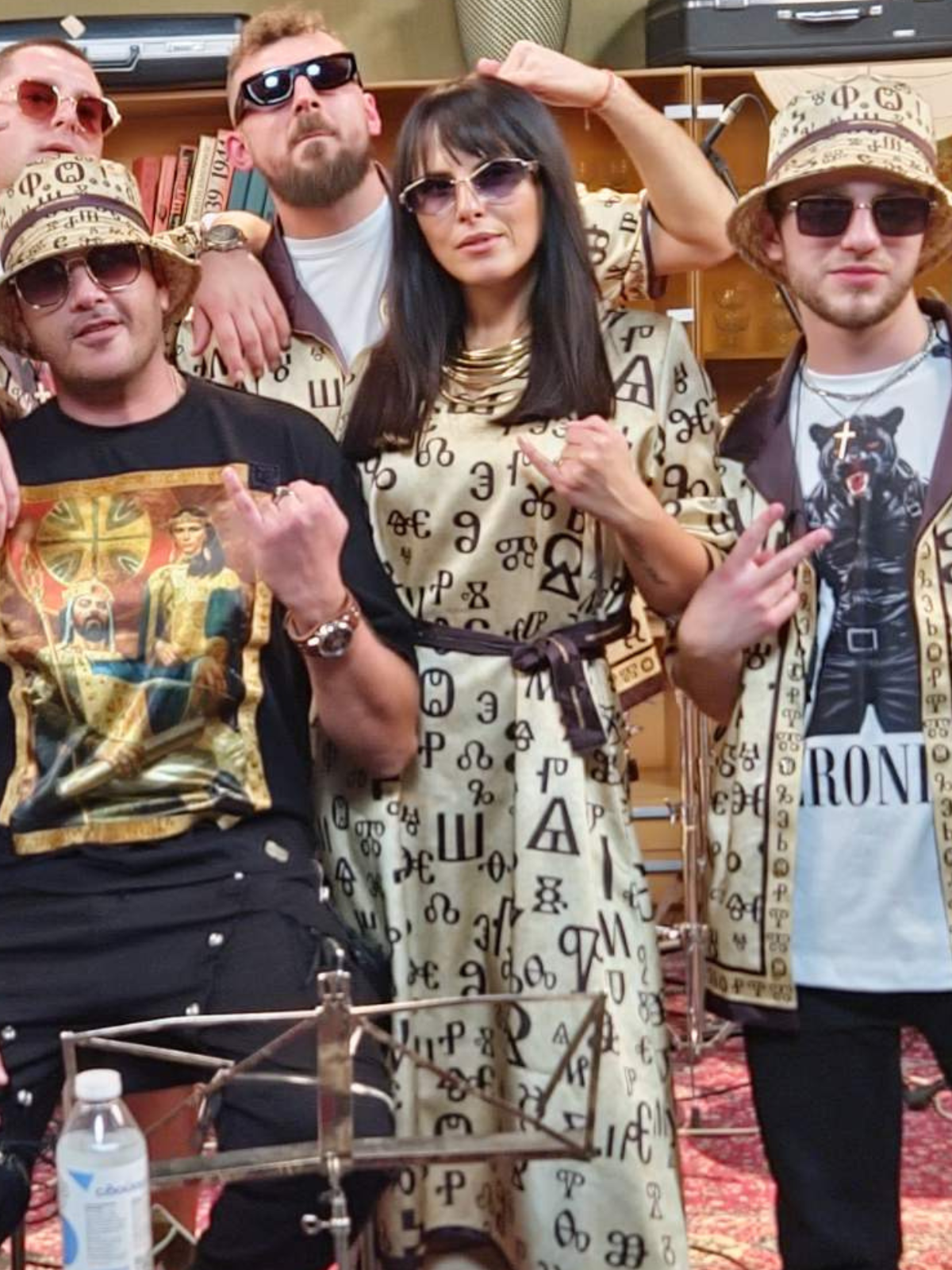 F.O. Глаголица Сатенена Рокля